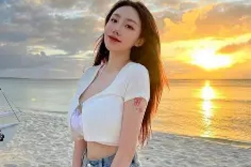 3大瓜！阿雅抄袭赵樱子当三当红小花交往多个老男星 个个离谱