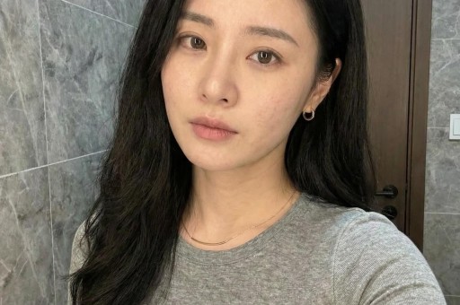 娱乐圈一天三个大瓜真是一个比一个离谱周也恋情曝光！