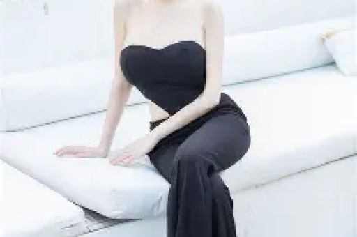范冰冰深夜晒美照变花姑娘疑似心情大好婚事近