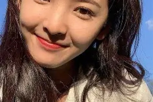 大批明星集体翻车董宇辉遭遇网友：这一次狼真的来了